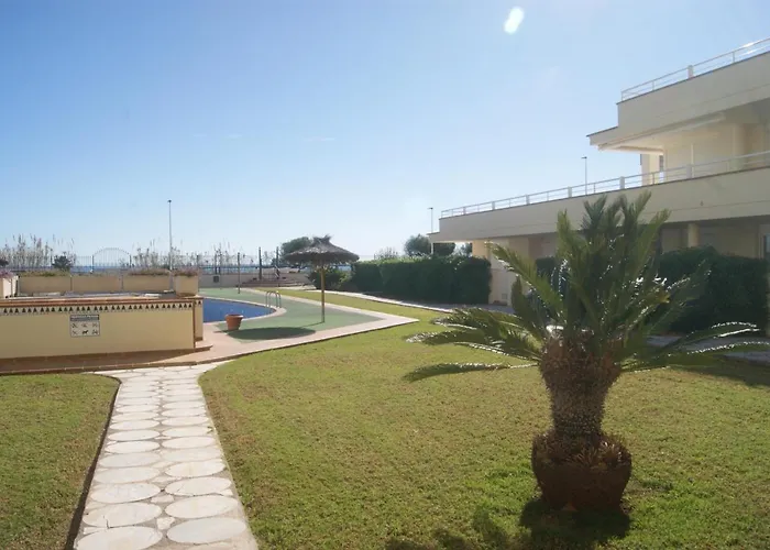Apartamentos Marineu Cala Josep
