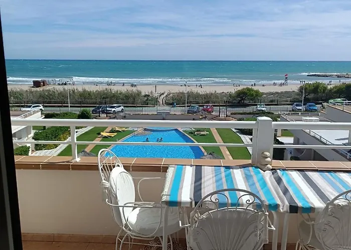 Apartamentos Marineu Cala Josep